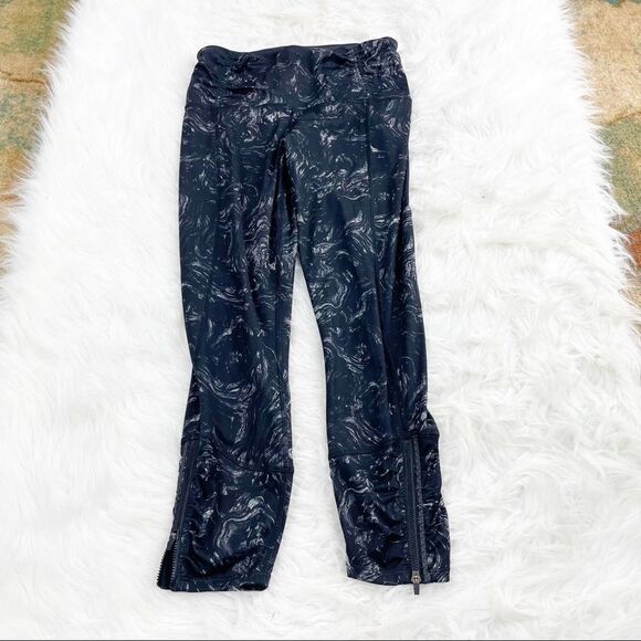 Lululemon Runday Full-On Luxtreme Arsenal Crop Leggings - Picture 1 of 11